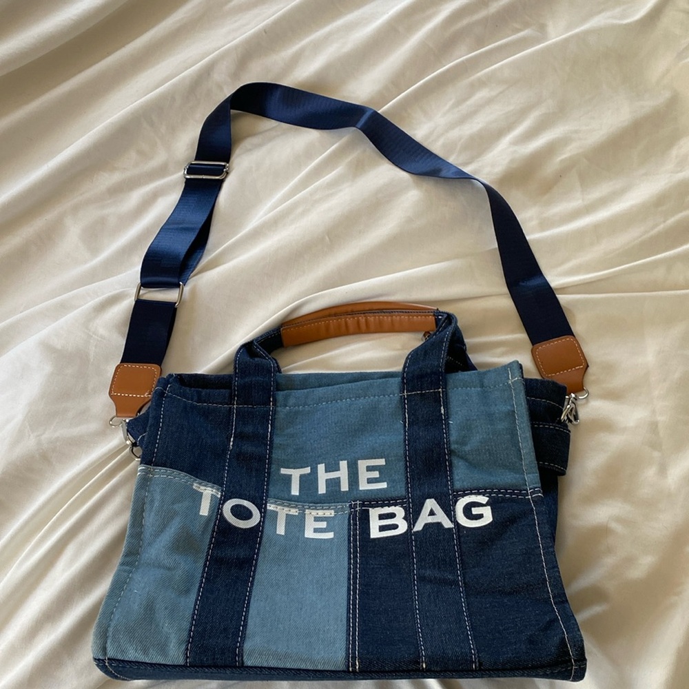 Micheal kors denim crossbody the tote bag